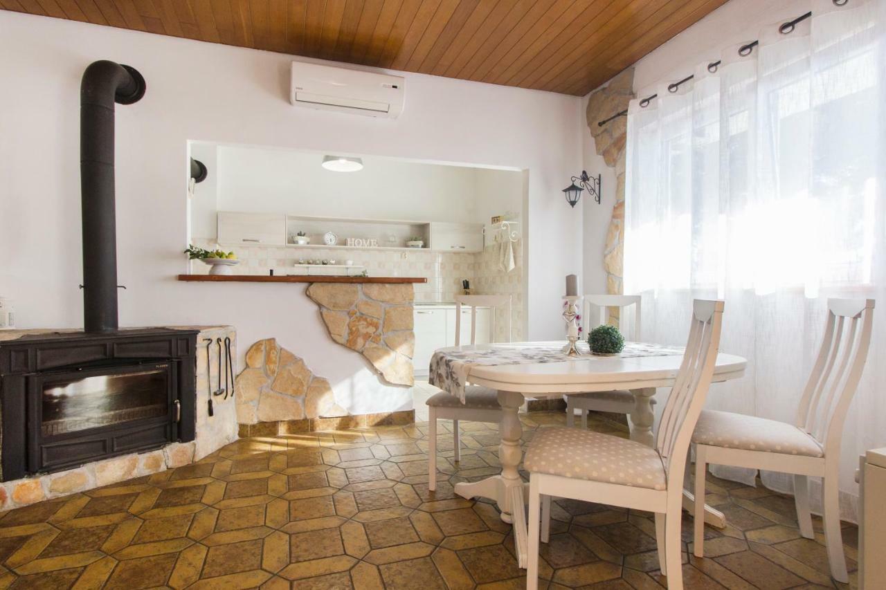 Apartment Pianino Brodarica Kültér fotó